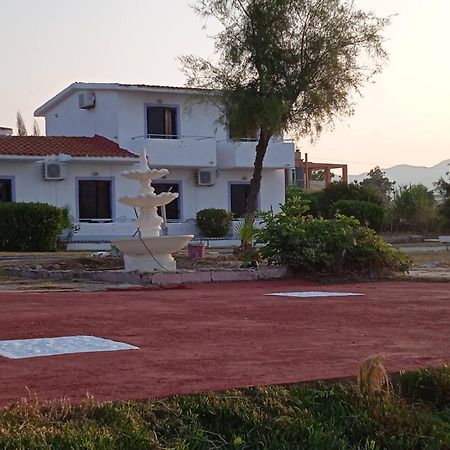 Kefalonia Beach Hotel & Bungalows Lixouri Exterior photo